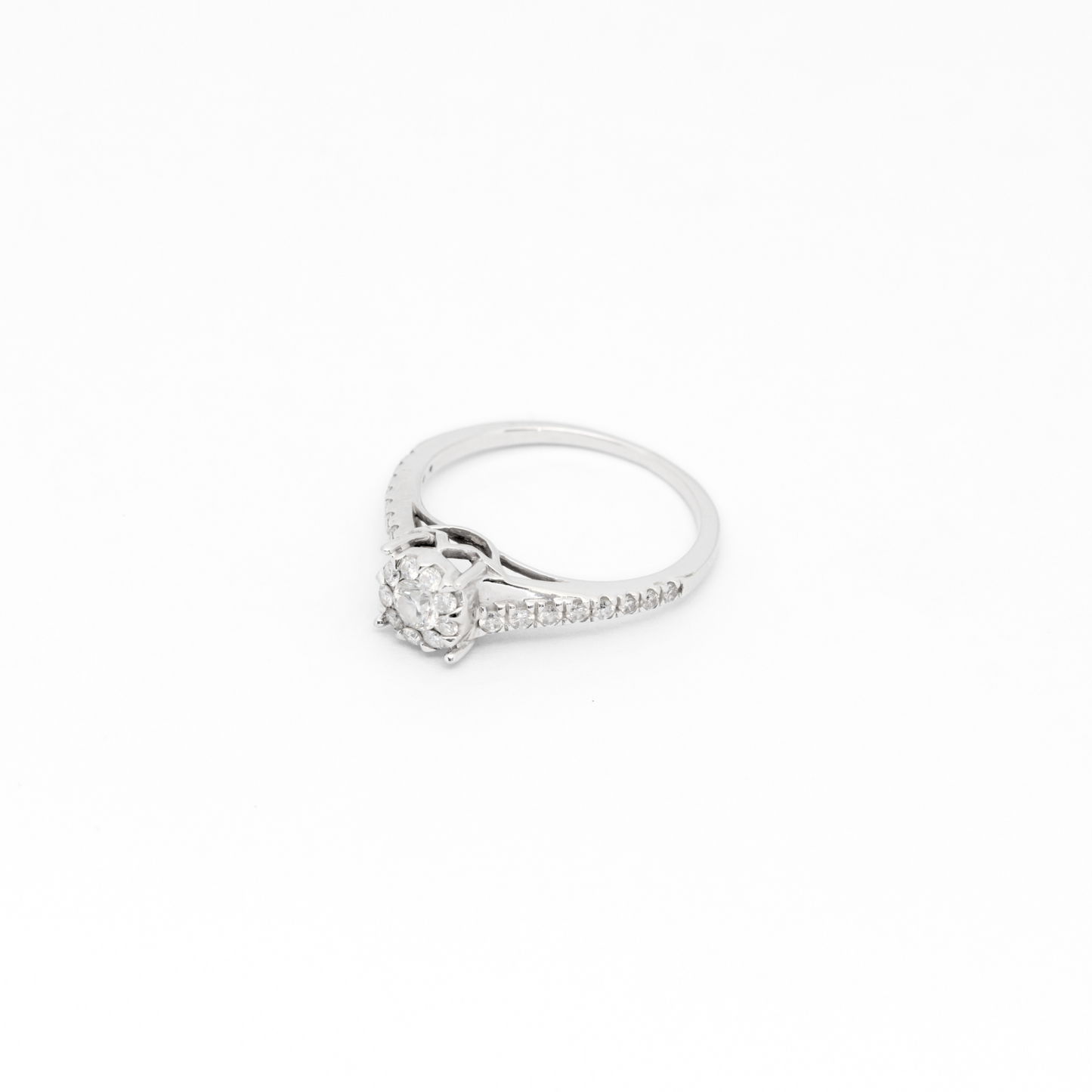 Diamond Illusion RIng with Side Stones