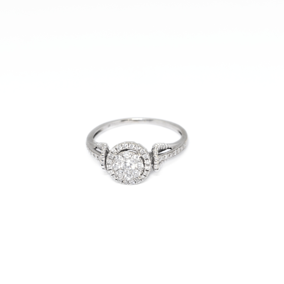 Round Diamond Ring with Side Stones