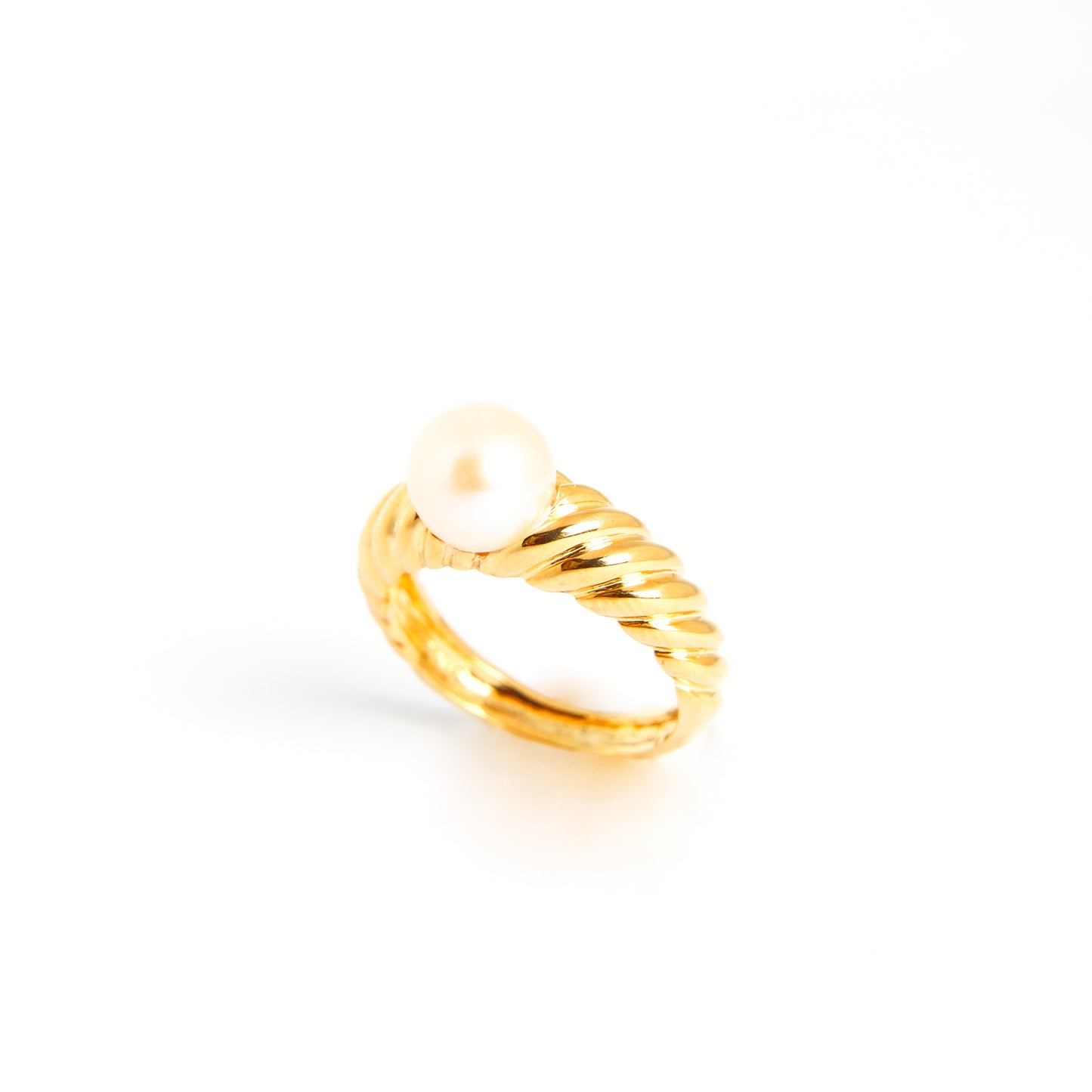 Pearl Croissant Ring - Yellow Gold