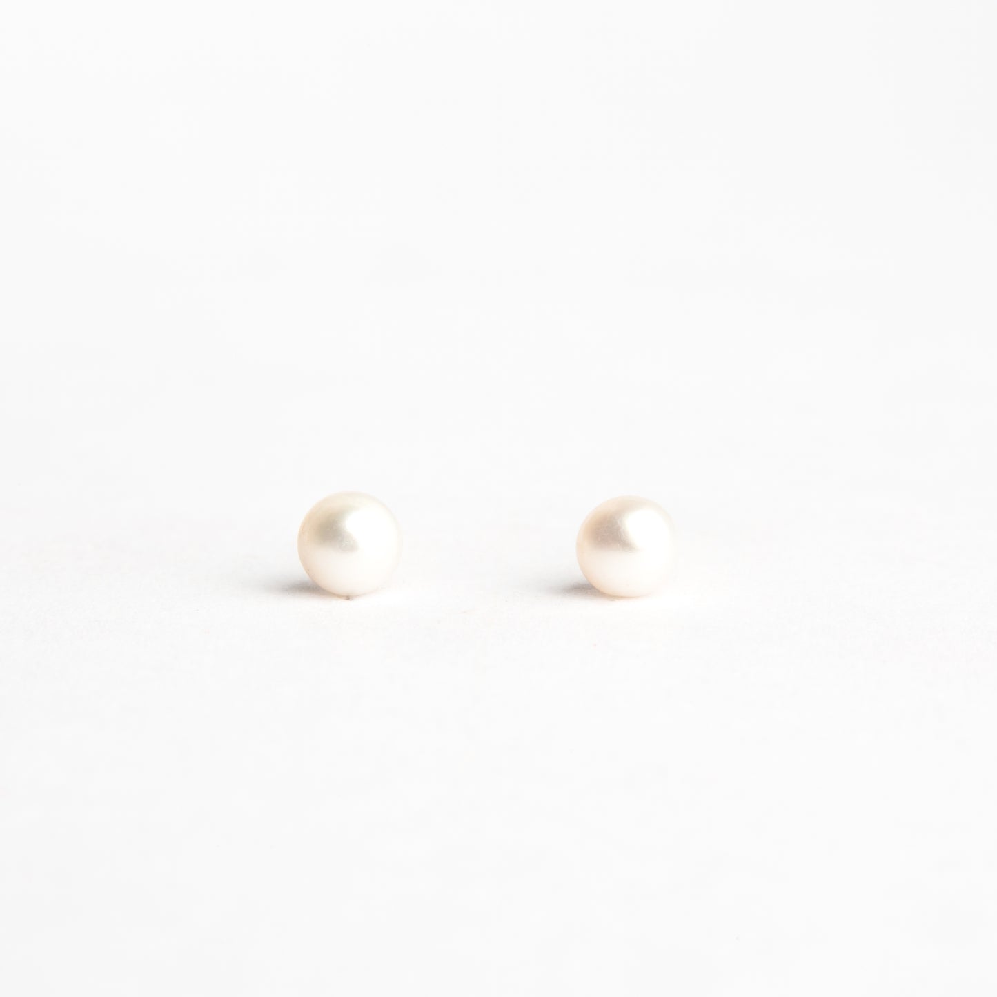 Betty Pearl Studs
