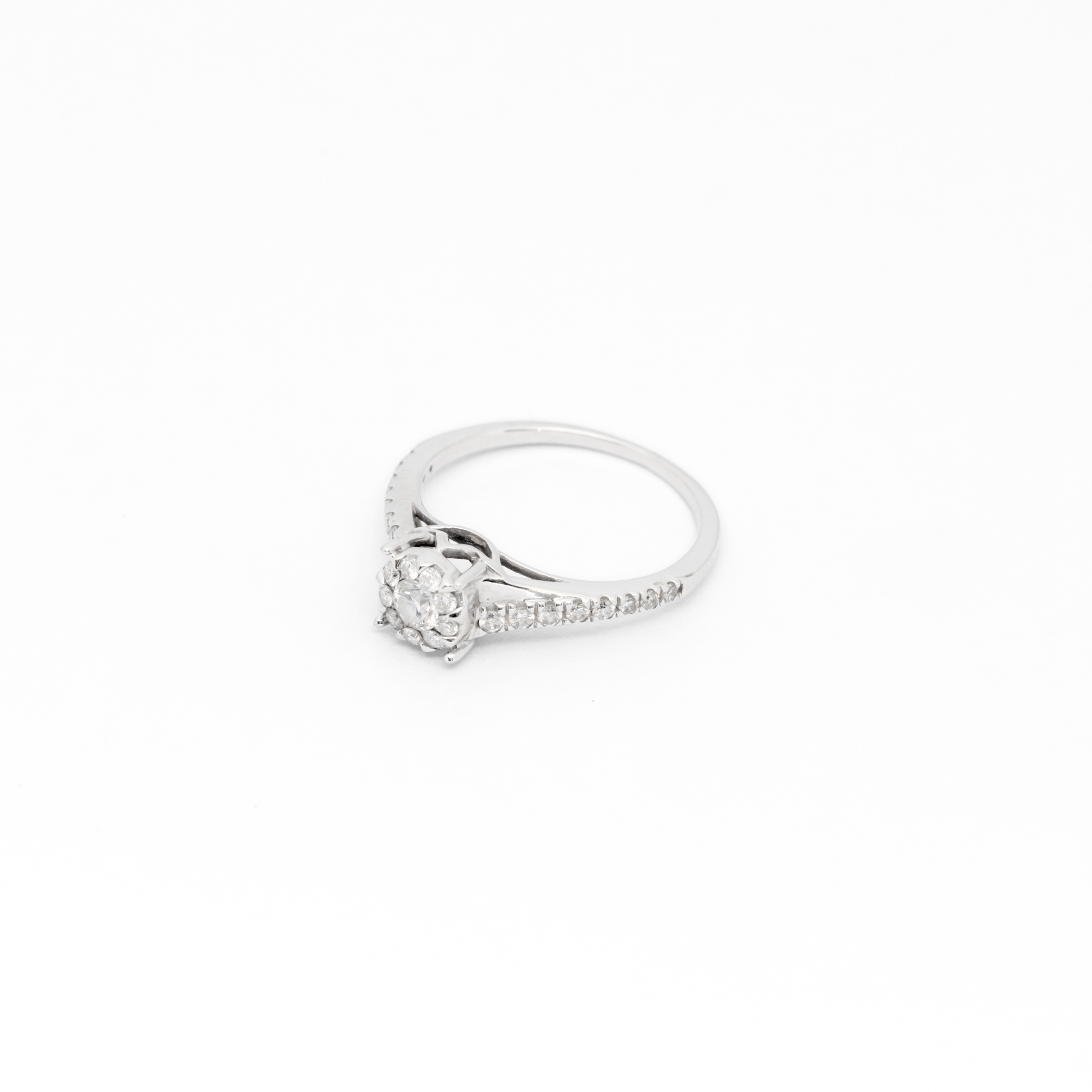 Diamond Illusion RIng with Side Stones