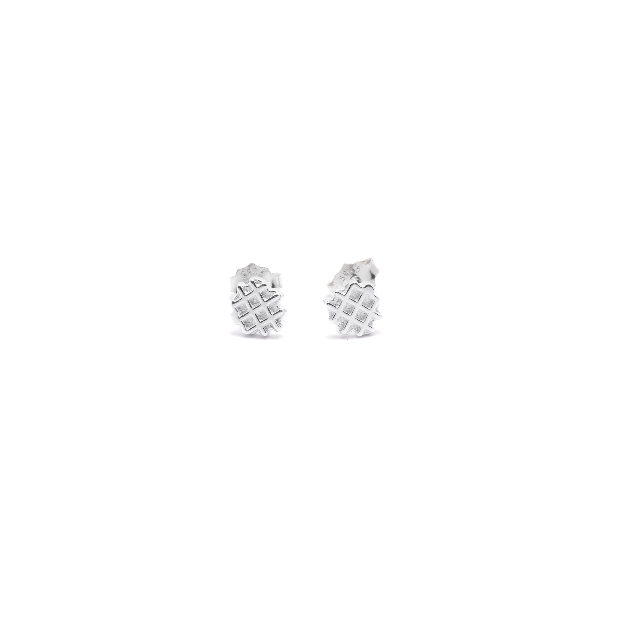 925 Waffle Studs