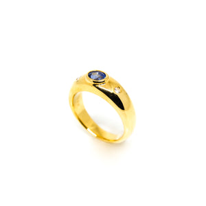 Open image in slideshow, Sapphire Diamond Signet Ring
