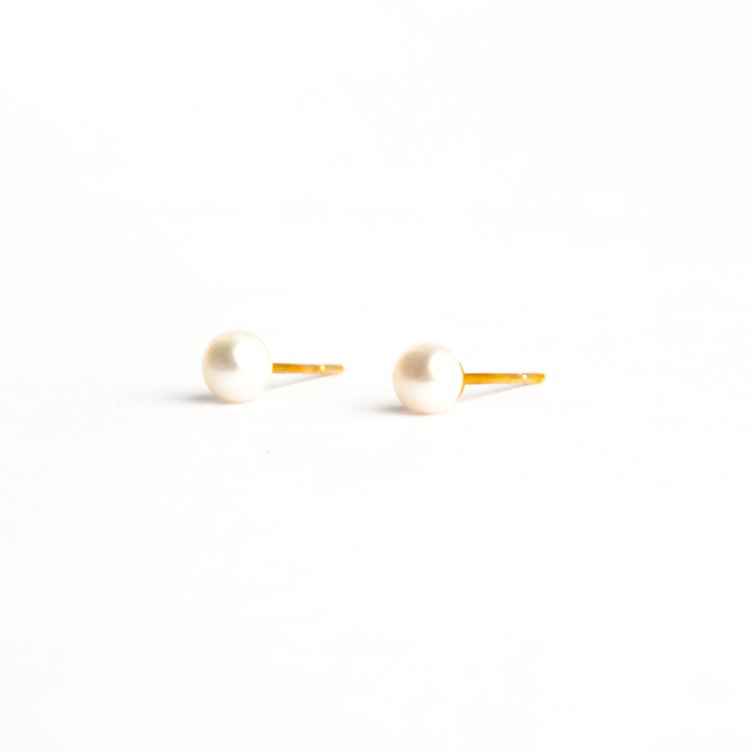 Betty Pearl Studs