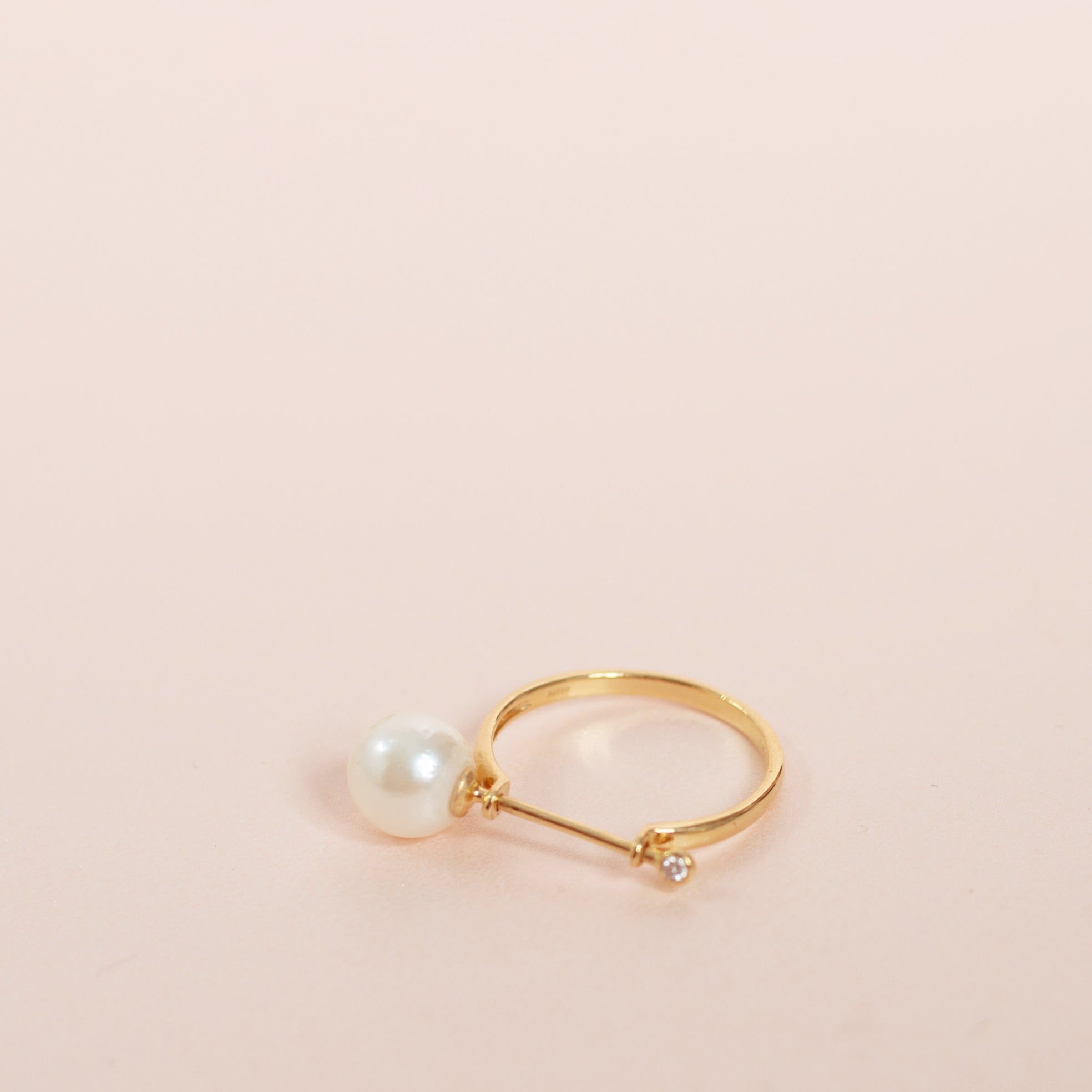 Isla Pearl Diamond Swivel Ring