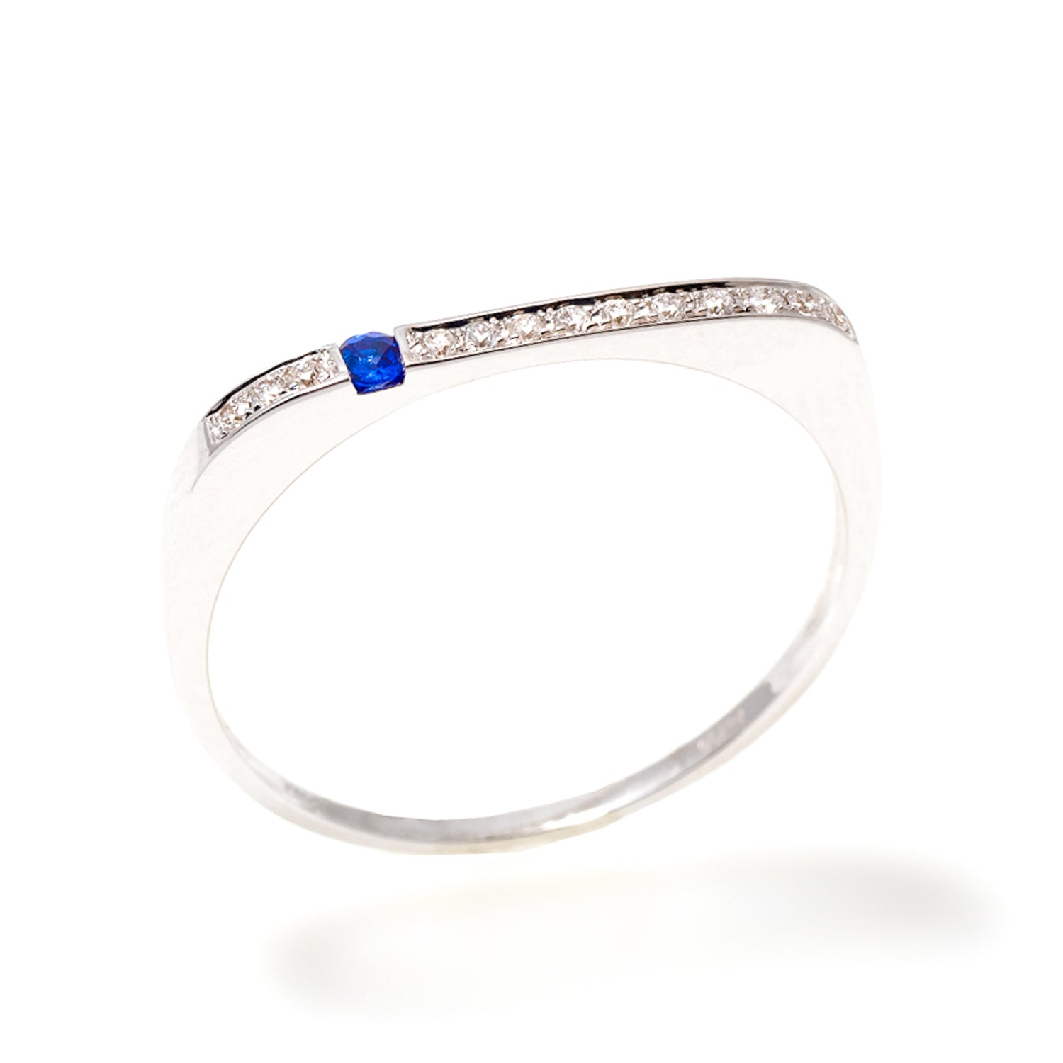 Luca Sapphire Diamond Ring